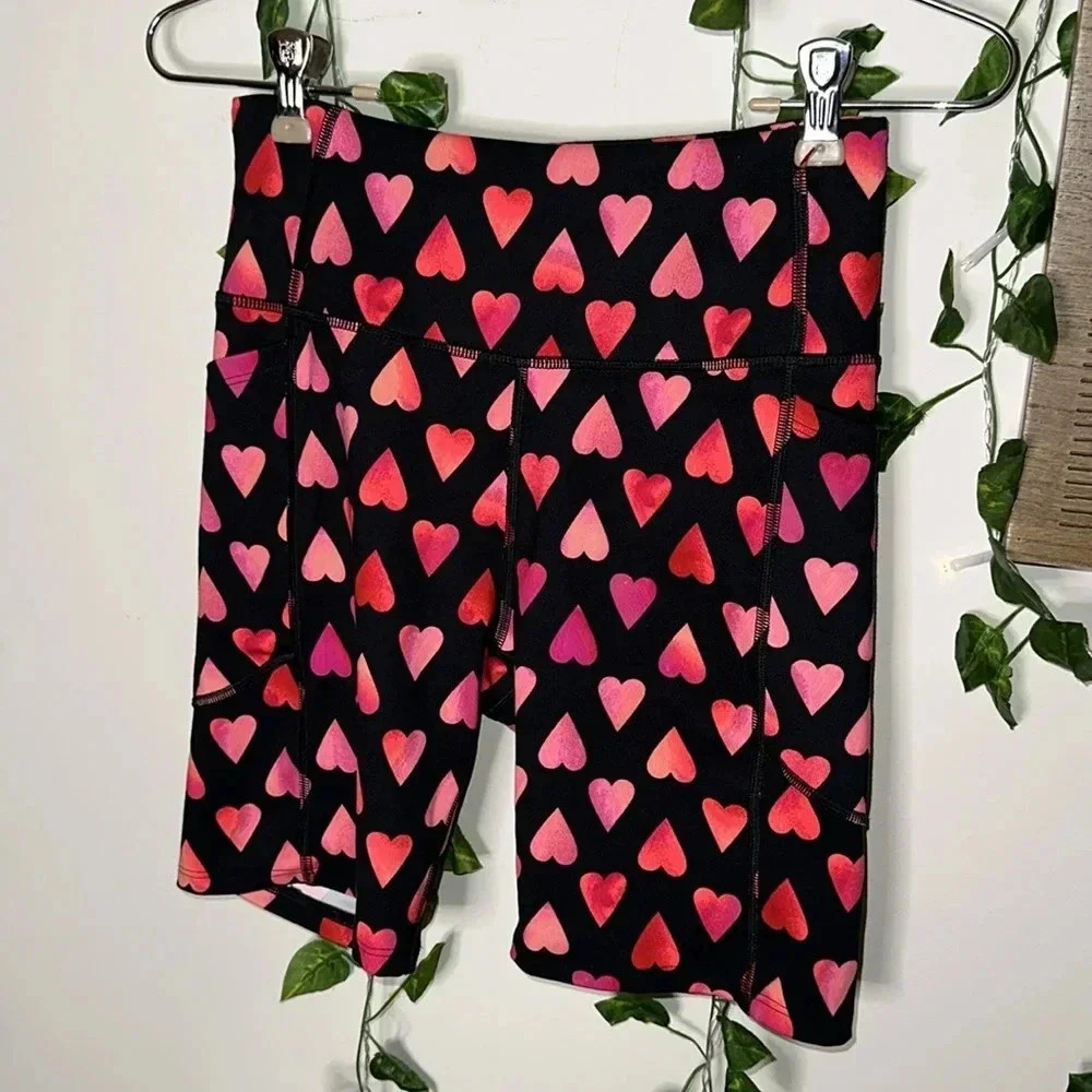 Victoria’s Secret “On Point” Flow Heart Pattern Workout Biker Shorts Pockets